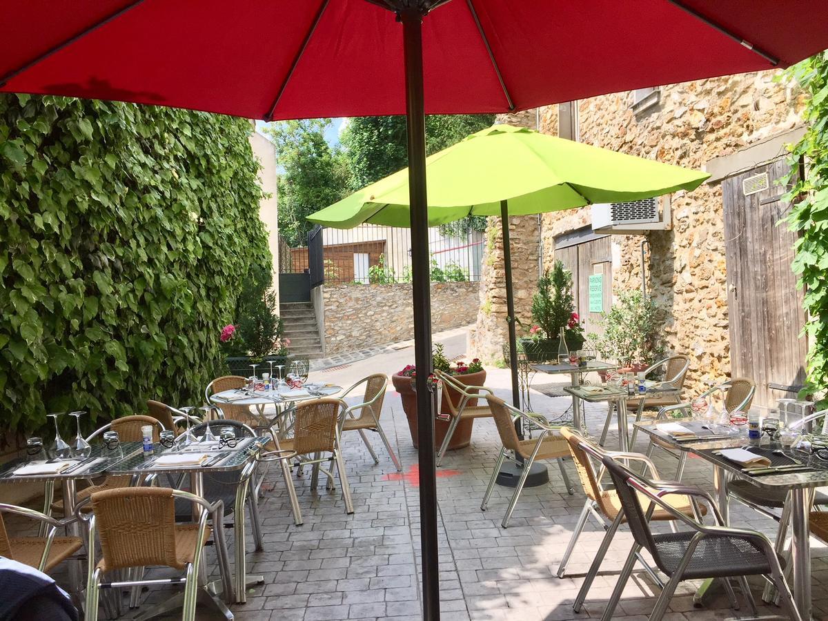 Hostellerie Du Prieure Saint-Prix  Exterior photo