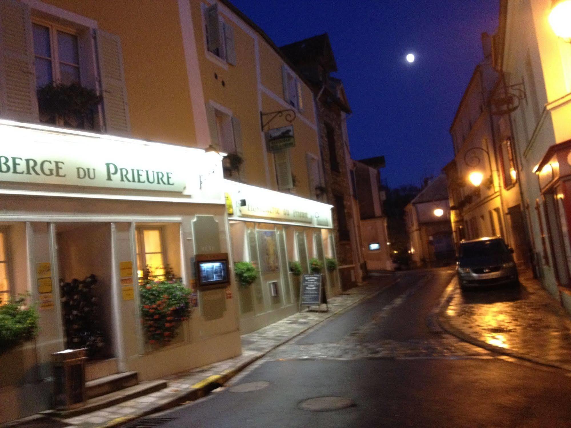 Hostellerie Du Prieure Saint-Prix  Exterior photo